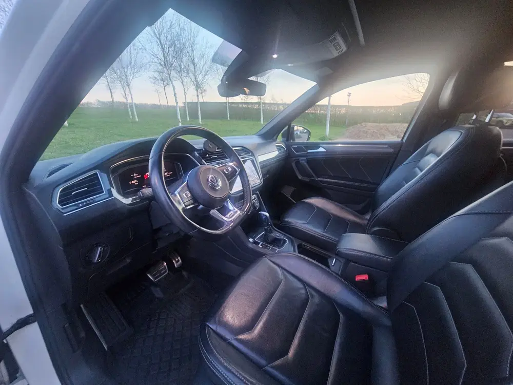 Volkswagen Tiguan Allspace R-Line 1.5 TSI 2019 Wit 7p bomvol uit 2019, foto 9