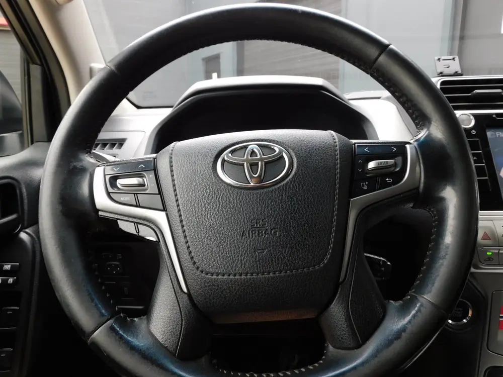 Toyota Land Cruiser 2.8 D-4D-F Challenger Window Van 1e EIGE uit 2019, foto 13