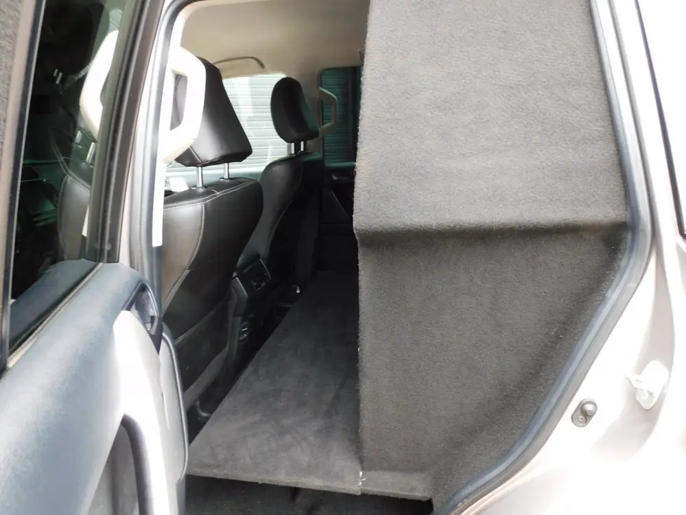 Toyota Land Cruiser 2.8 D-4D-F Challenger Window Van 1e EIGE uit 2019, foto 19