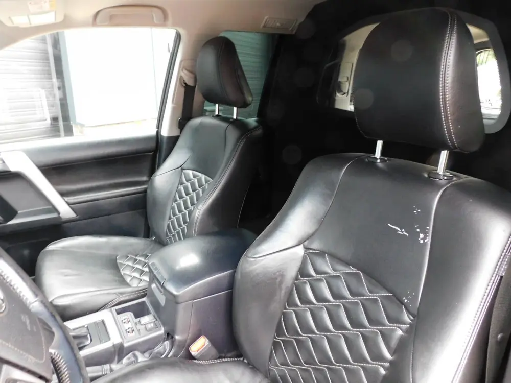 Toyota Land Cruiser 2.8 D-4D-F Challenger Window Van 1e EIGE uit 2019, foto 9