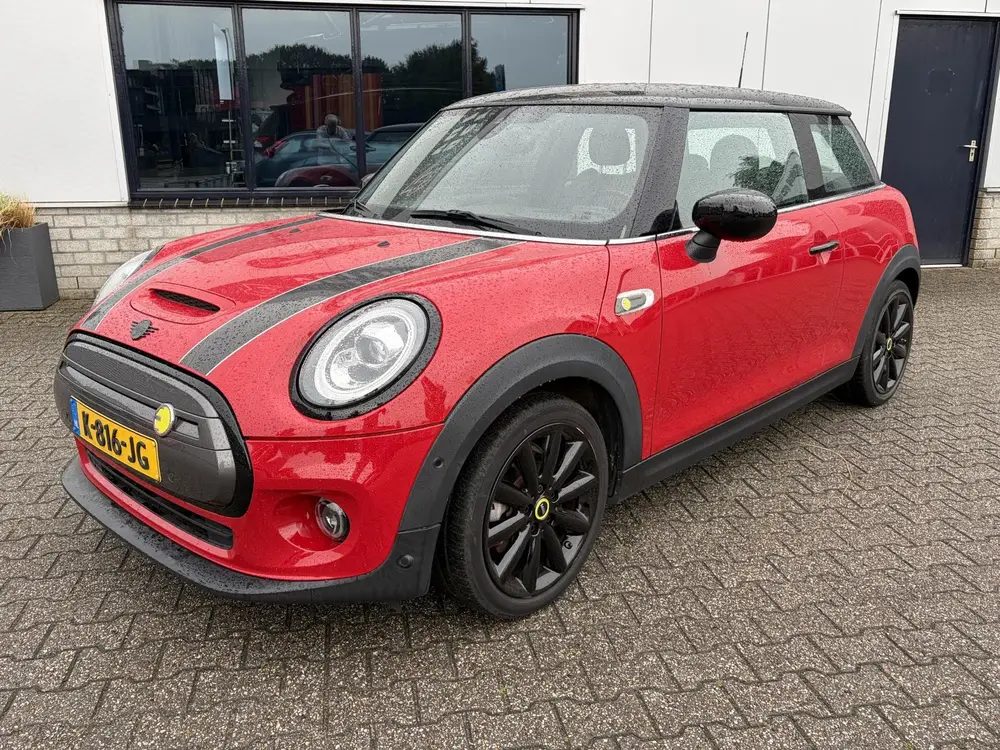 Mini Electric Charged 33 kWh CAMERA LEDER NAV ENZ 183KM uit 2020, foto 2