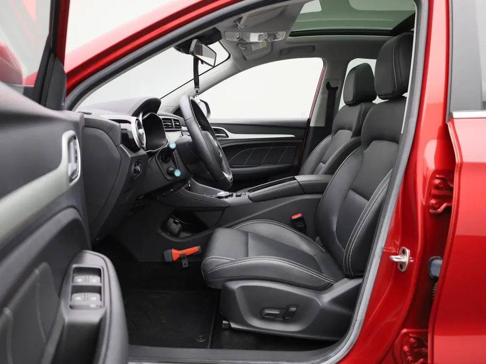 MG ZS EV Luxury 45 kWh | Panoramadak | Leder | Apple Carplay uit 2021, foto 11