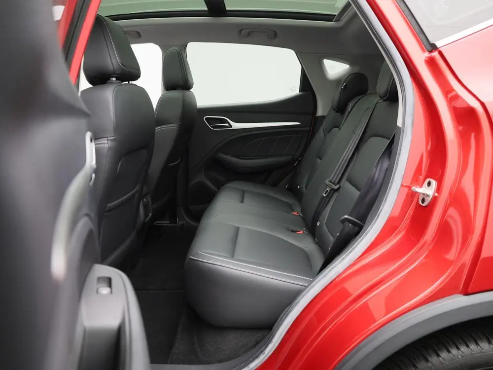 MG ZS EV Luxury 45 kWh | Panoramadak | Leder | Apple Carplay uit 2021, foto 12