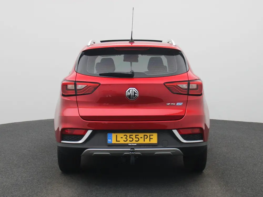MG ZS EV Luxury 45 kWh | Panoramadak | Leder | Apple Carplay uit 2021, foto 5