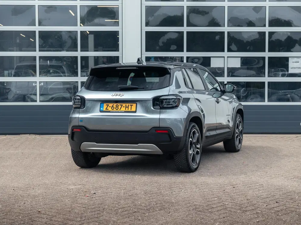 Jeep Avenger Summit 54 kWh uit 2024, foto 5