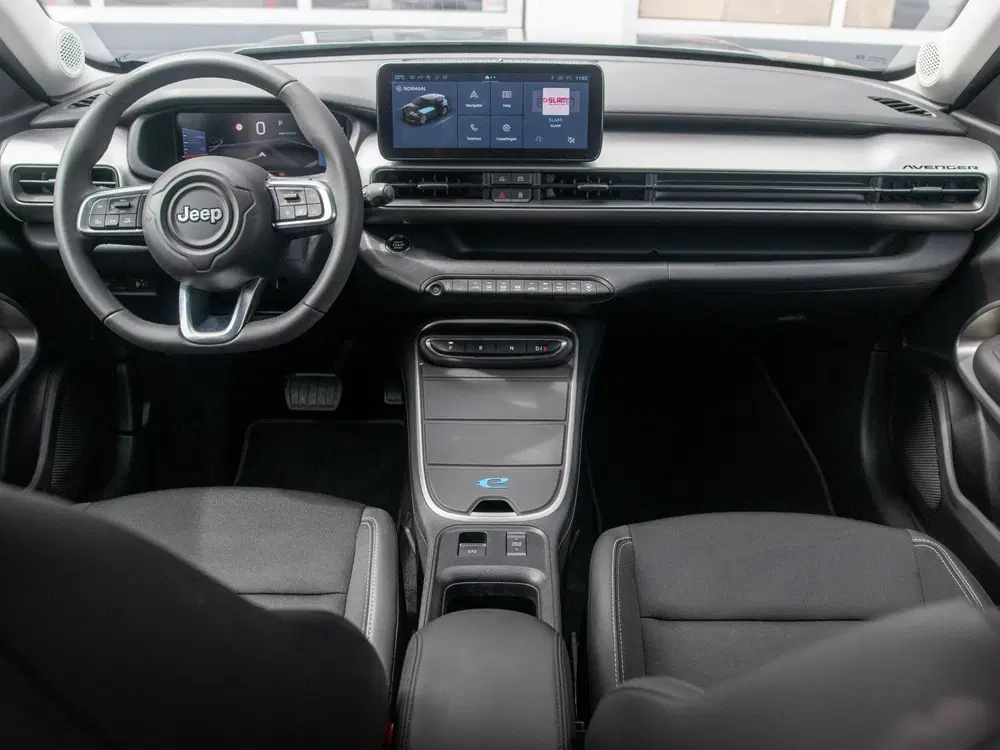 Jeep Avenger Summit 54 kWh uit 2024, foto 9