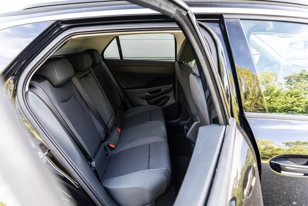 Volkswagen T-Roc 1.5 eTsi 116pk Limited Edition | Velgen 16' uit 2026, foto 17