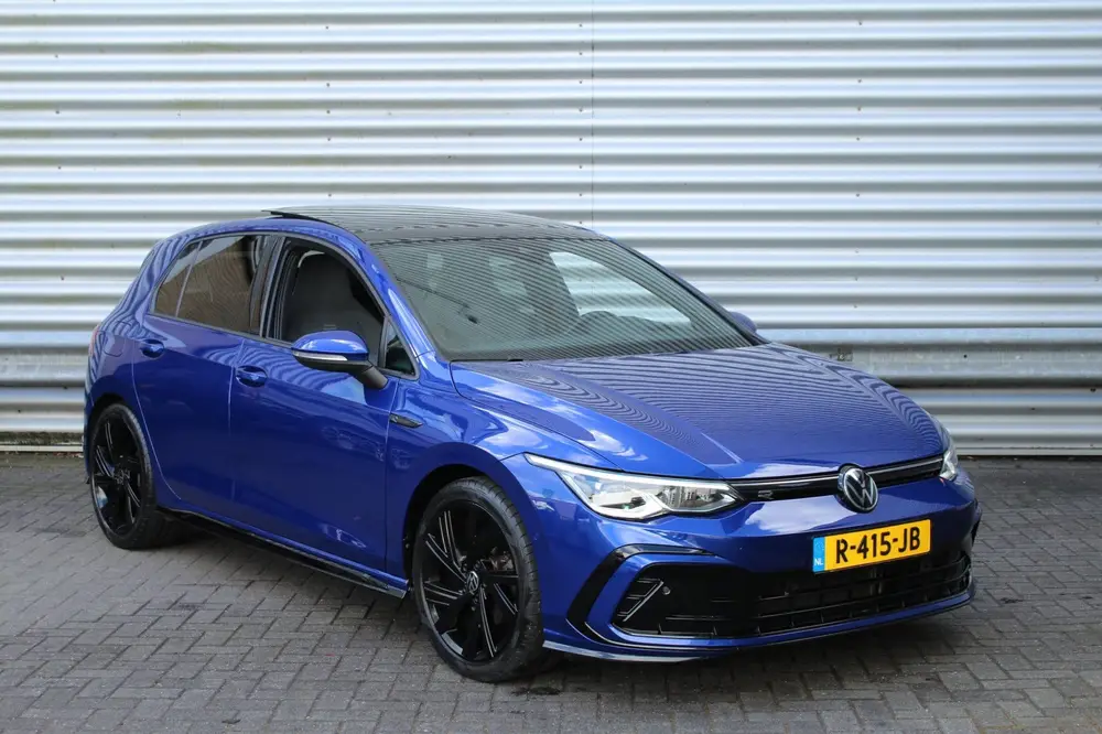Volkswagen Golf 1.5 eTSI 150pk R-Line DSG7 Panoramadak IQ-Li uit 2021, foto 3