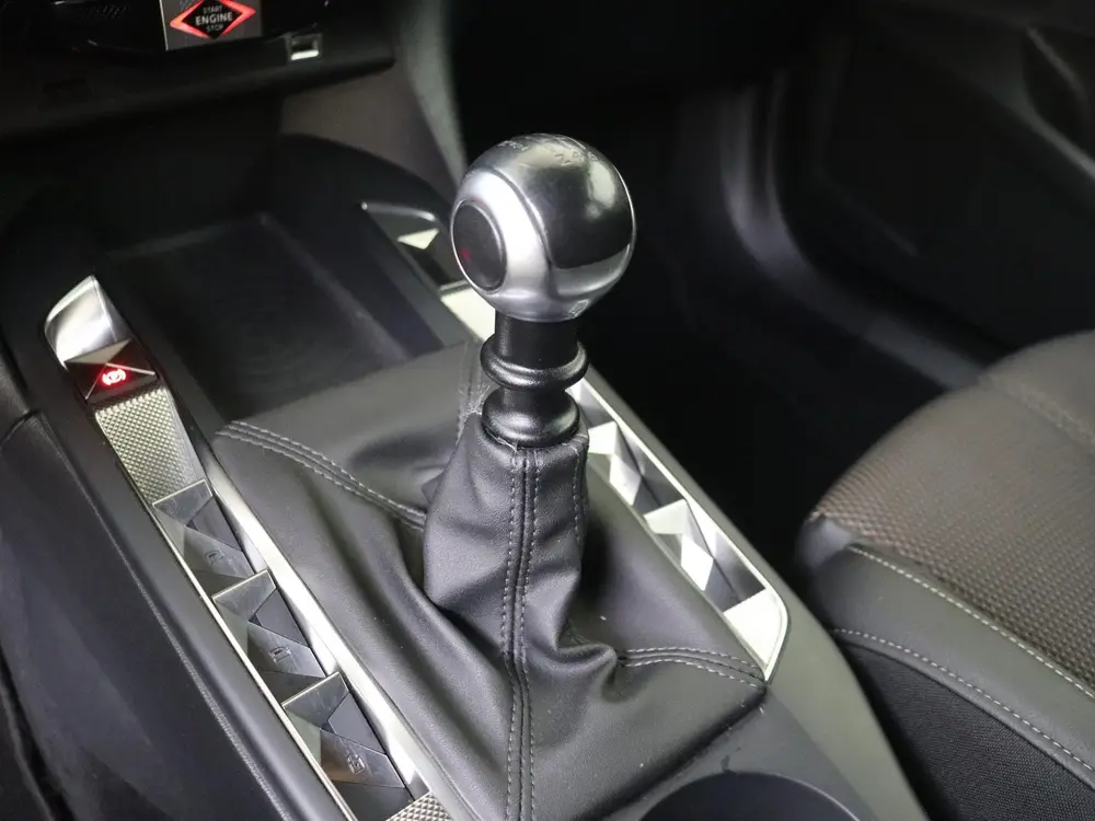 DS Automobiles 3 Crossback DS 3 Crossback 1.2 PureTech Business | Apple Carplay/Android uit 2019, foto 14