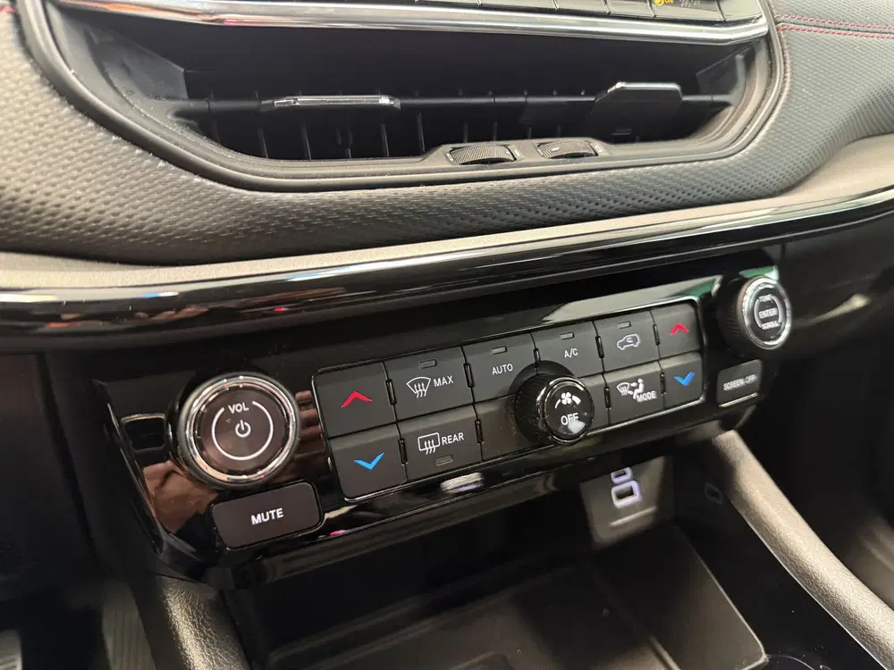 Jeep Compass 4xe 240 Plug-in Hybrid Electric Trailhawk uit 2023, foto 13