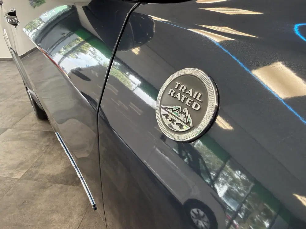 Jeep Compass 4xe 240 Plug-in Hybrid Electric Trailhawk uit 2023, foto 4