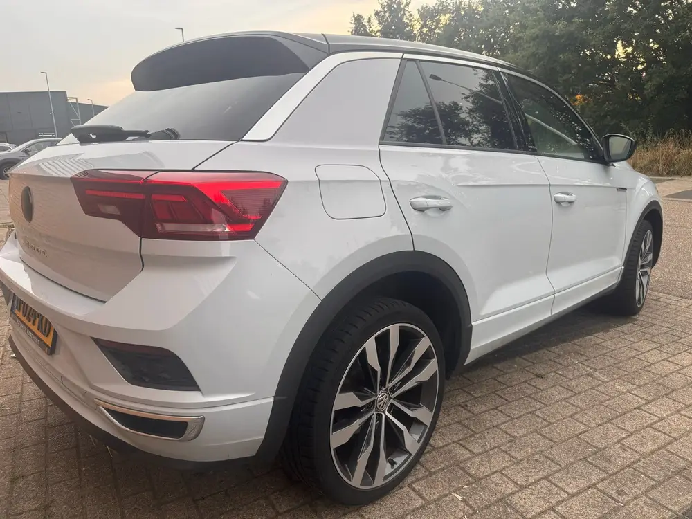 Volkswagen T-Roc 1.5 TSI R line united, 150pk 7-DSG 2020 uit 2020, foto 2