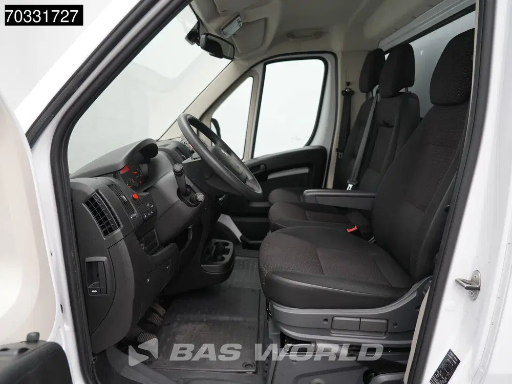 Peugeot Boxer Laadklep Bakwagen Airco Cruise Camera St uit 2024, foto 15