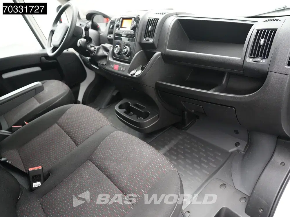 Peugeot Boxer Laadklep Bakwagen Airco Cruise Camera St uit 2024, foto 16
