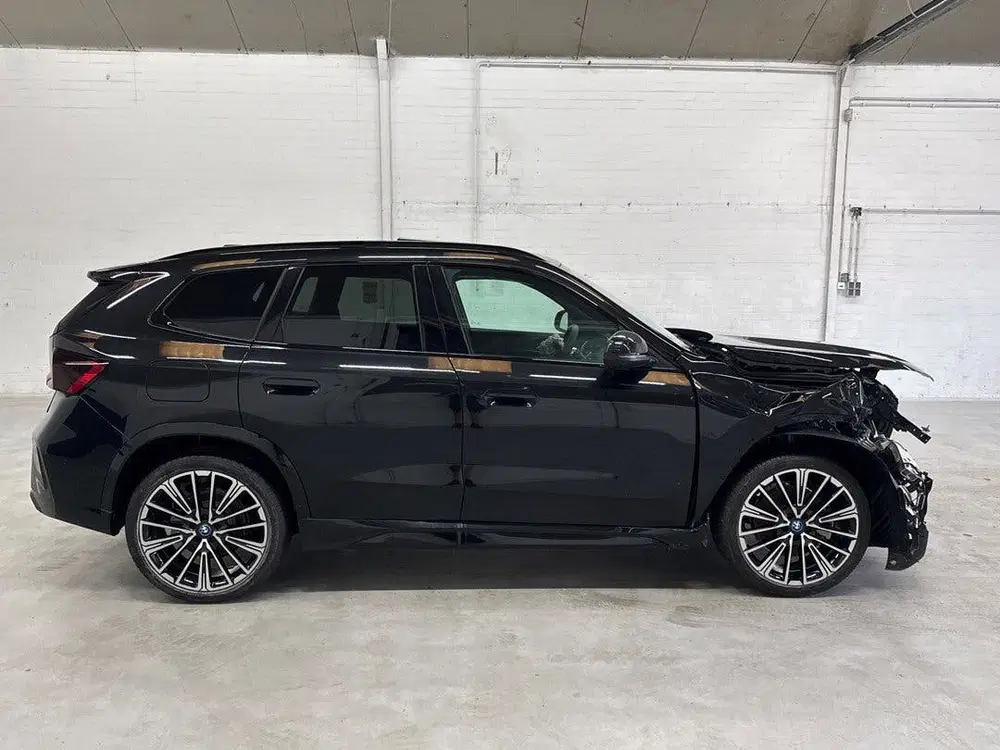 BMW X1 xDrive30e M pakket M Sport Pro Panoramadak uit 2025, foto 6