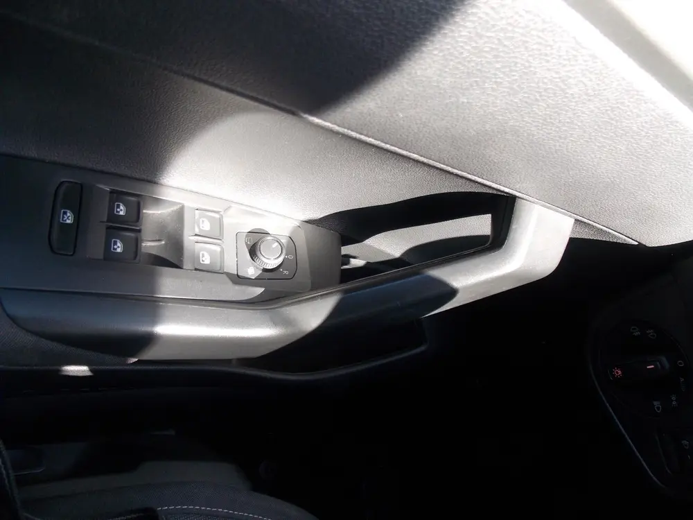 Volkswagen POLO 1.0 TSI Highline Airco Elek Pakket 5Deurs 20 uit 2020, foto 16