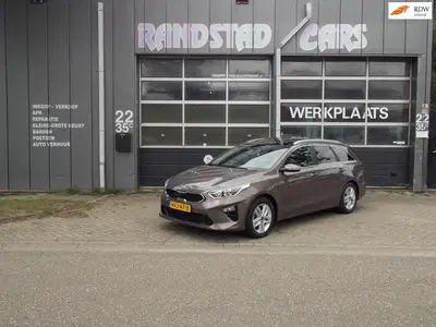 Kia Ceed 1.4 T-GDi DynamicPlusLine Automaat Came uit 2021
