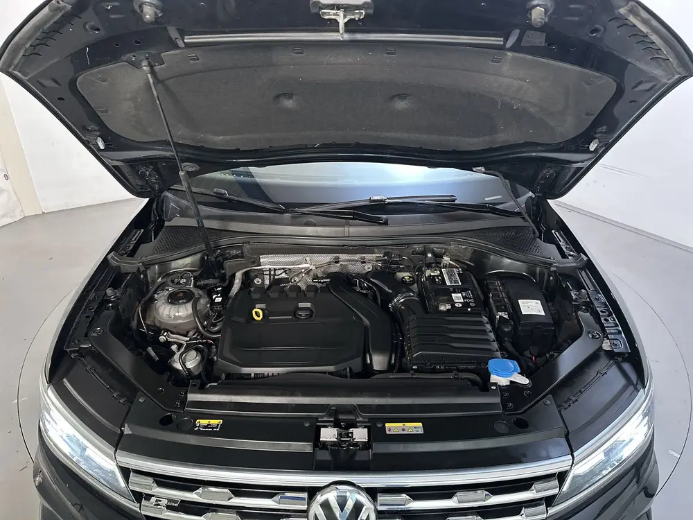 Volkswagen Tiguan Allspace 1.5 TSI 150pk DSG Highline Busine uit 2021, foto 14