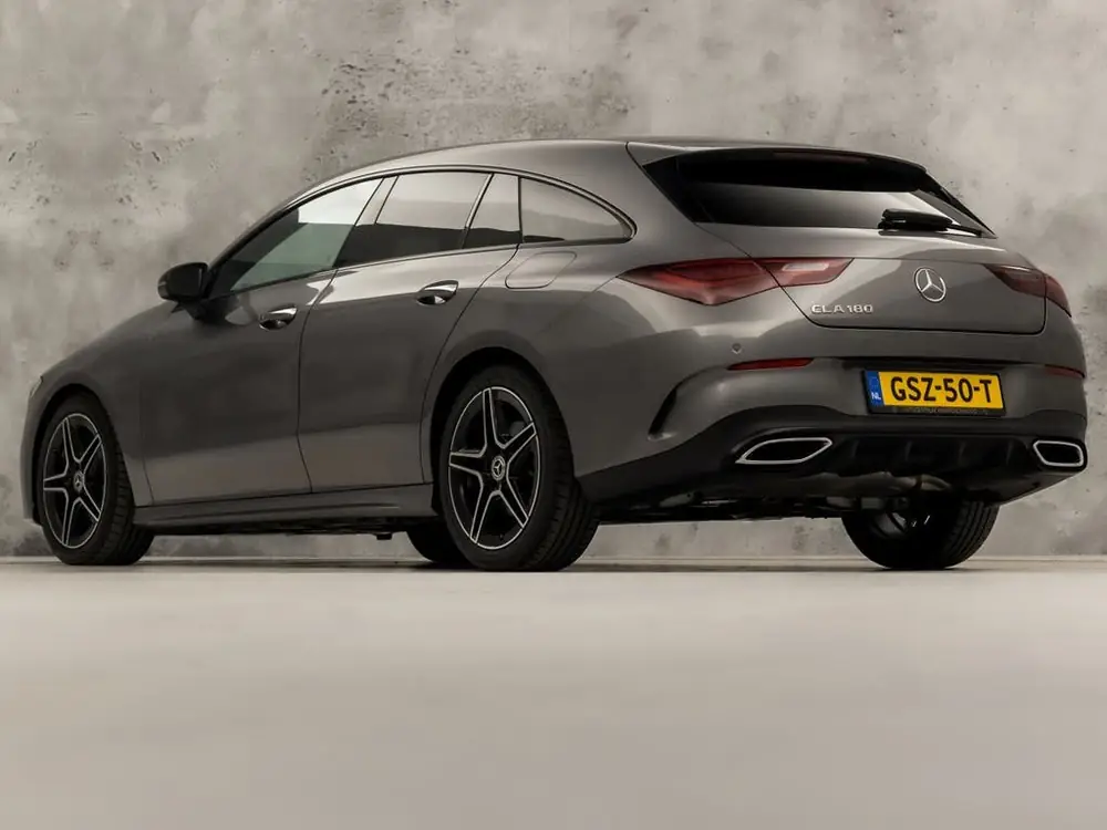 Mercedes-Benz CLA Klasse 180 AMG Sport Automaat (GROOT NAVI uit 2024, foto 3