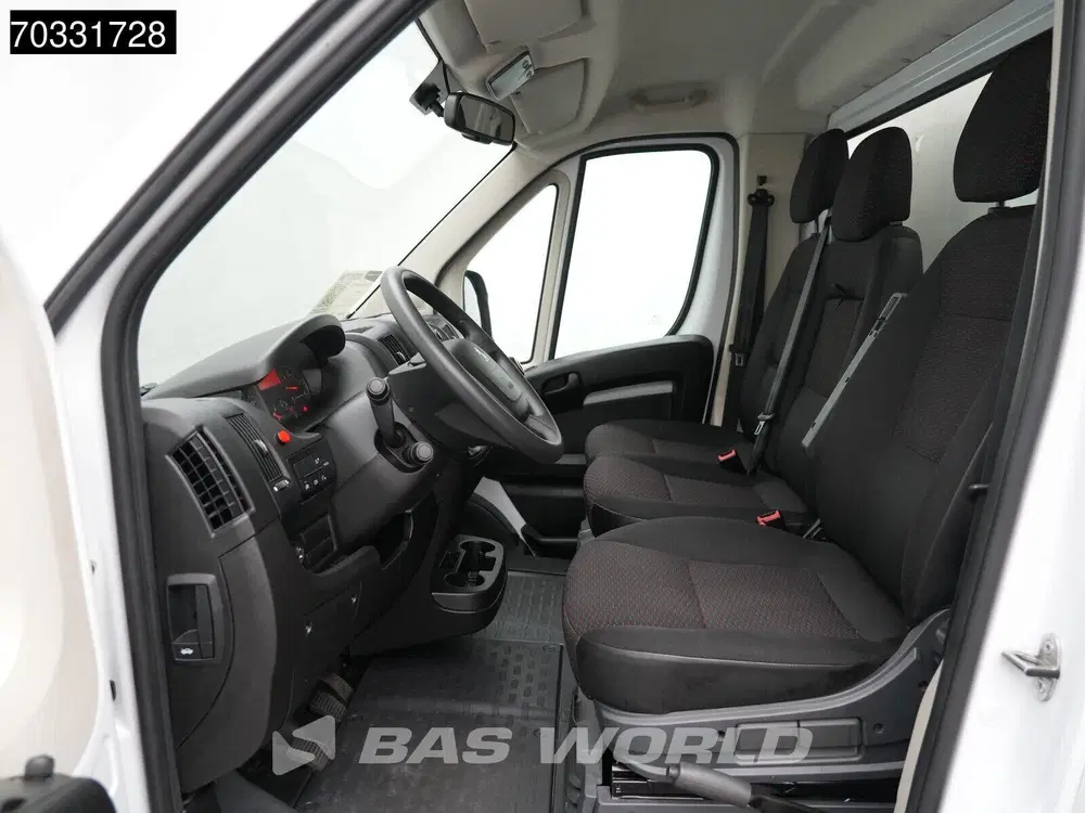 Peugeot Boxer Laadklep Bakwagen Airco Cruise Camera St uit 2024, foto 14