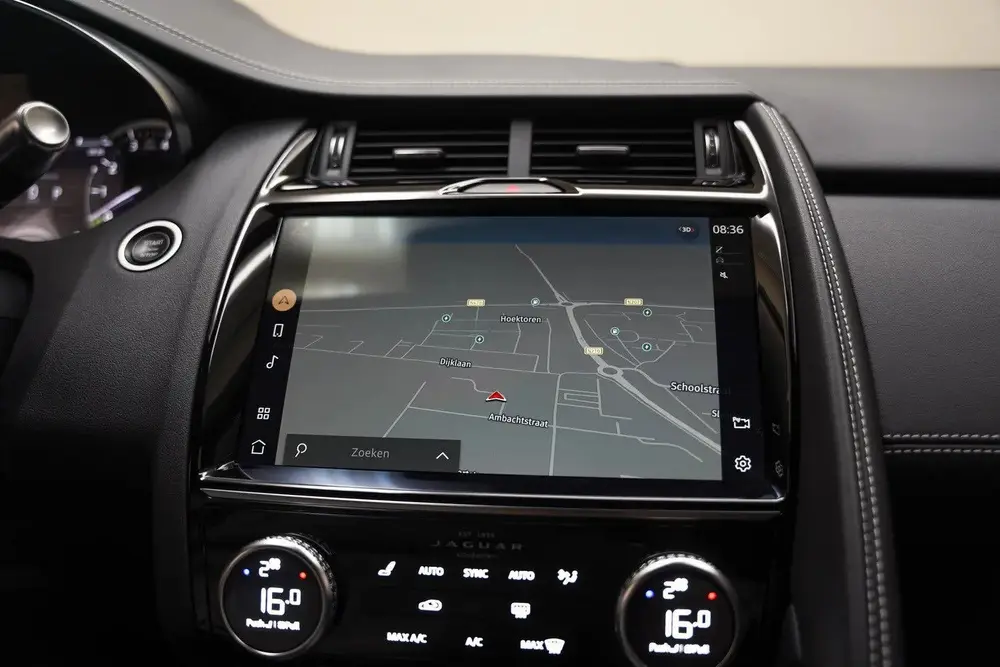 Jaguar E-Pace P300e PHEV 1.5 R-Dynamic SE [ Panorama Leder N uit 2022, foto 8