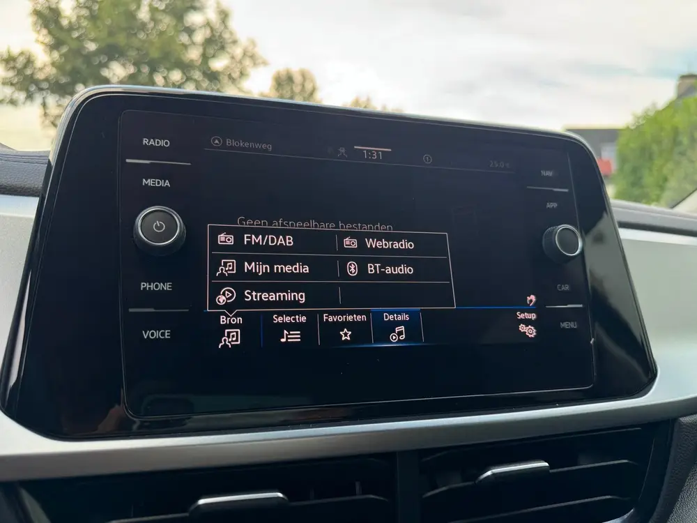 Volkswagen T-Roc 1.0 TSI Life Business CAMERA / ACC / STOEL uit 2022, foto 20