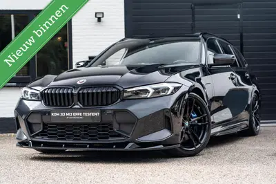 BMW 3-serie 330e M340I Pano H&K HU Trekhaak uit 2022