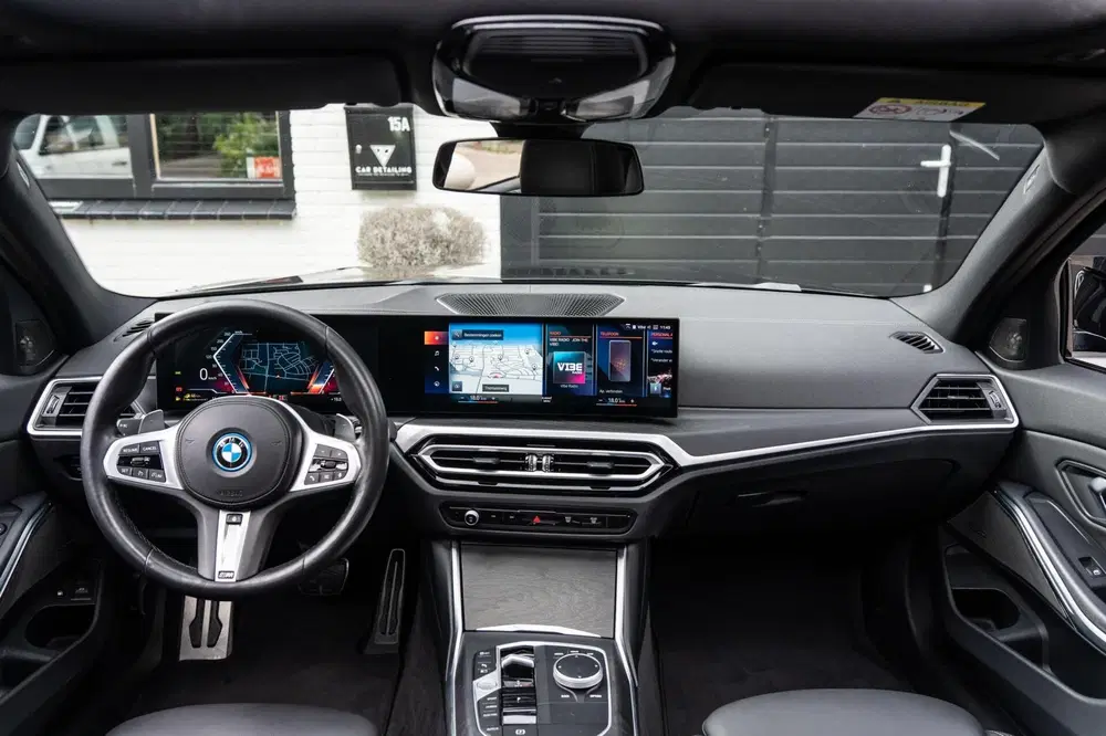 BMW 3-serie 330e M340I Pano H&K HU Trekhaak uit 2022, foto 15