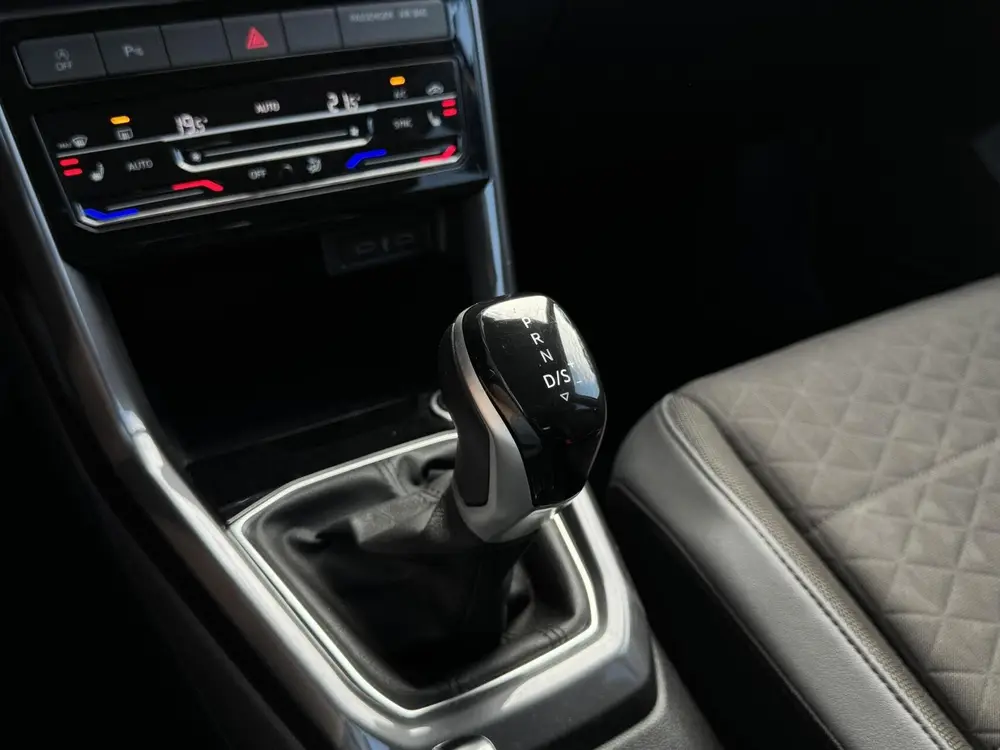 Volkswagen T-Cross 1.5 TSI Style Automaat | Digital cockpit uit 2022, foto 19