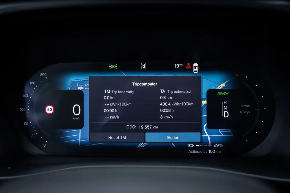 Volvo XC40 Single Motor Essential 69 kWh uit 2024, foto 18