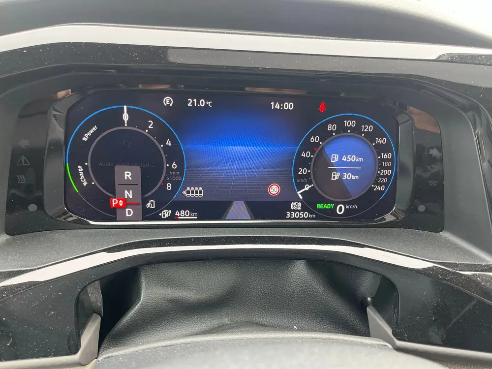 Volkswagen Multivan 1.4 Ehybrid 218pk L1h1 6-DSG 2024 Zwart uit 2024, foto 9