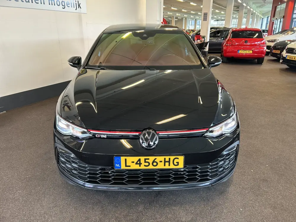Volkswagen Golf 2.0 TSI GTI 330PK | Panoramadak | Custom uit uit 2020, foto 4