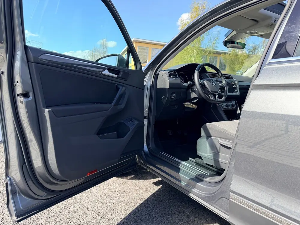 Volkswagen Tiguan 1.5 TSI Comfortline Business uit 2019, foto 11