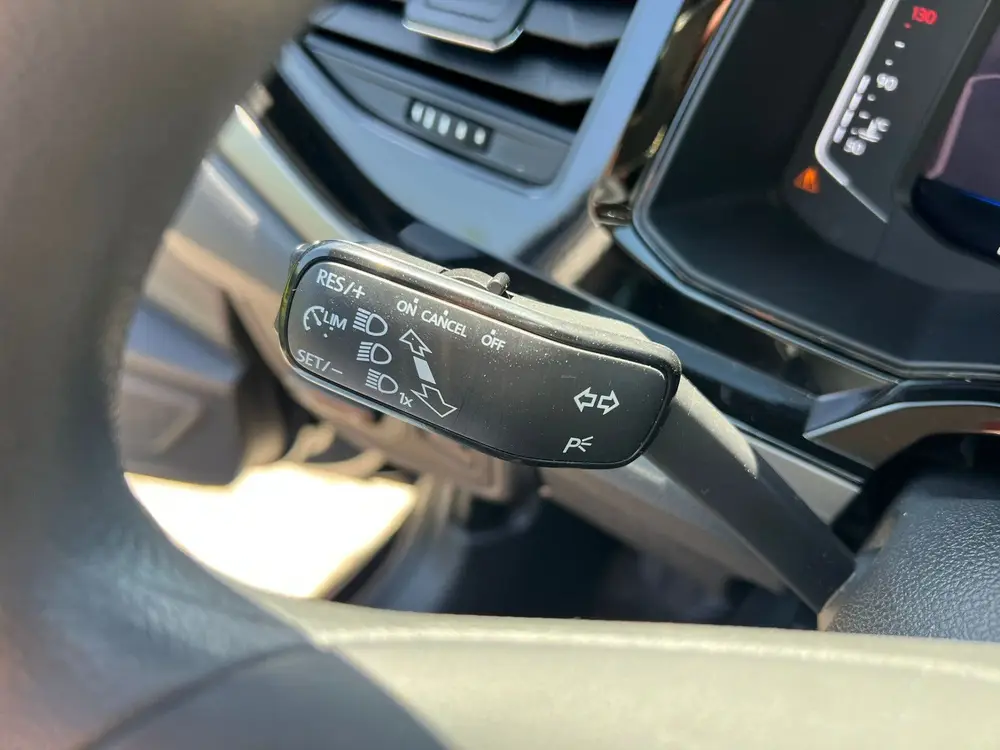 Volkswagen Polo 1.0 TSI R-Line virtual cockpit, cruise, navi uit 2021, foto 15