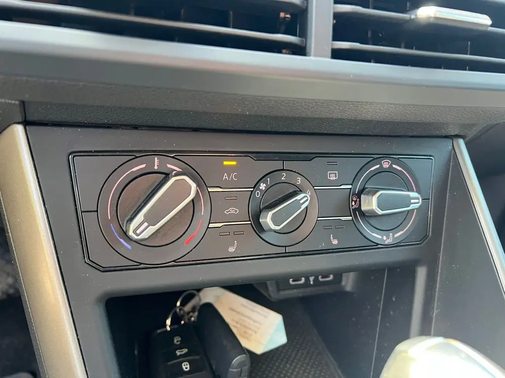 Volkswagen Polo 1.0 TSI R-Line virtual cockpit, cruise, navi uit 2021, foto 16