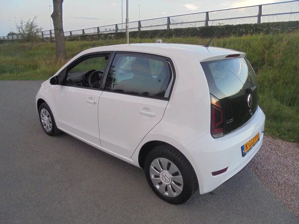 Volkswagen Up! Volkswagen Up 1.0 benzine 5 deurs airco 65.00 uit 2021, foto 2