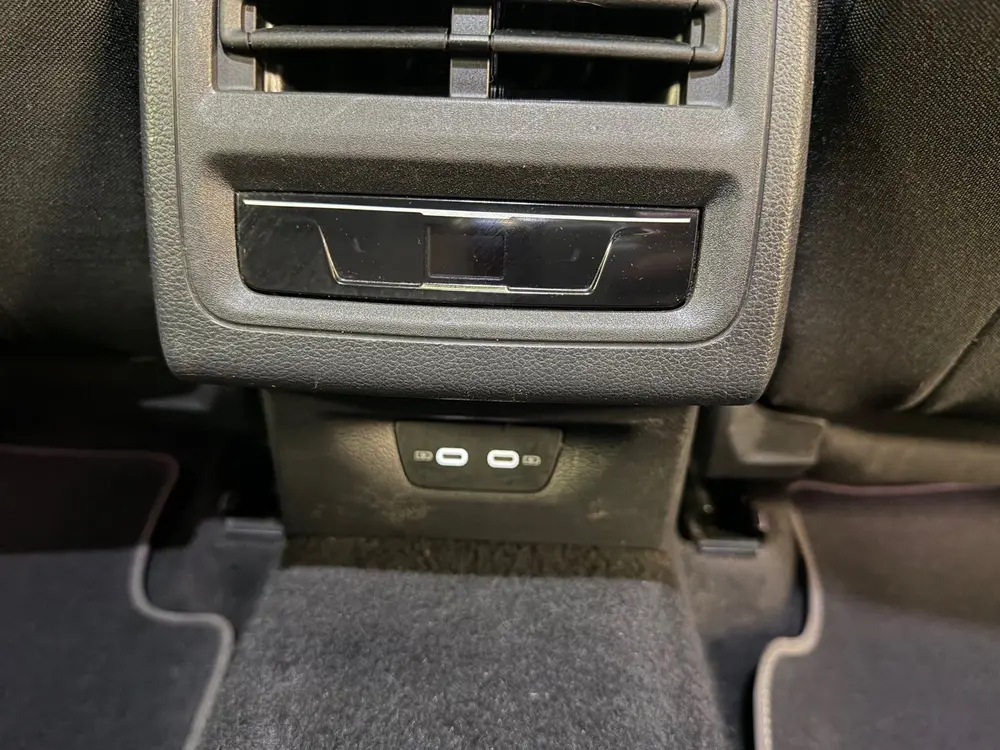 Volkswagen Golf 1.5 eTSI DSG PANO MASSAGE CAMERA VIRTUAL COC uit 2021, foto 12