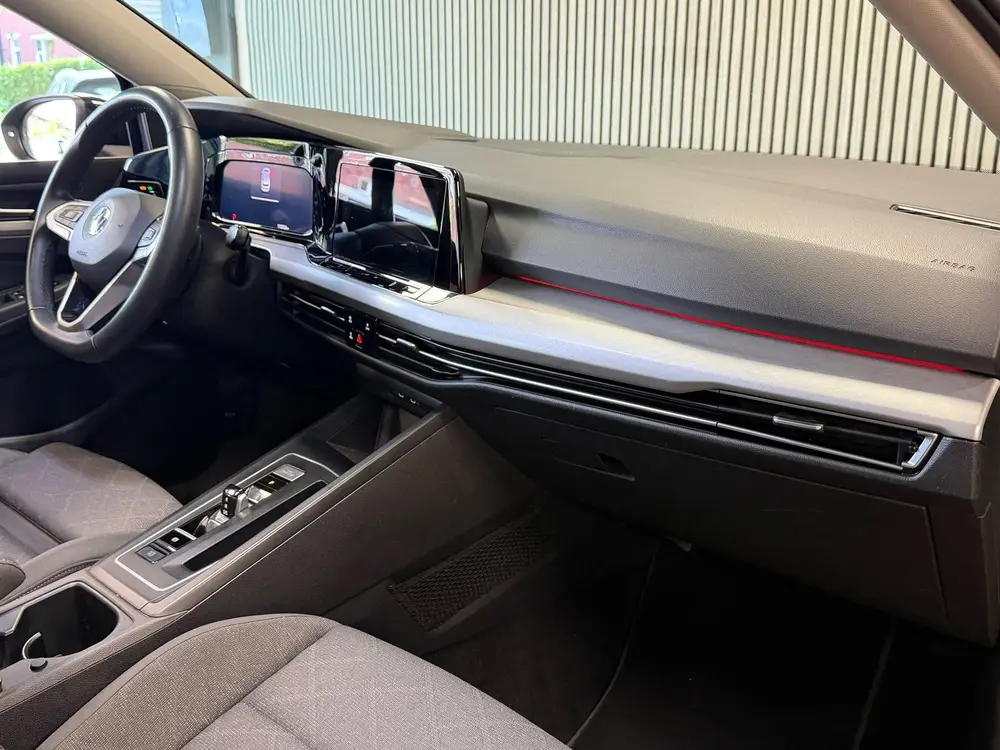 Volkswagen Golf 1.5 eTSI DSG PANO MASSAGE CAMERA VIRTUAL COC uit 2021, foto 8