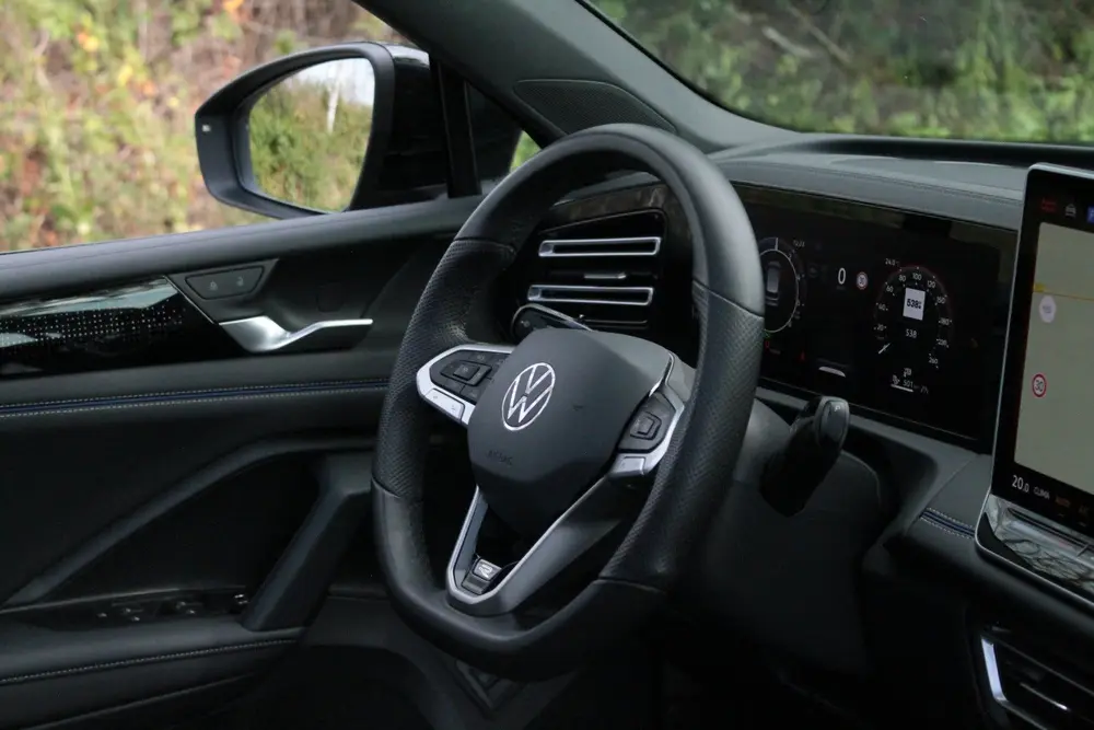 Volkswagen Tiguan 1.5 eHybrid R-Line Business | IQ | Pano | uit 2025, foto 17