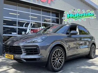 Porsche Cayenne 3.0 E-Hybrid SPORT uit 2020