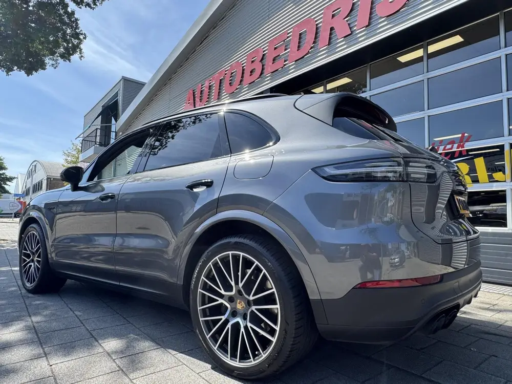 Porsche Cayenne 3.0 E-Hybrid SPORT uit 2020, foto 10
