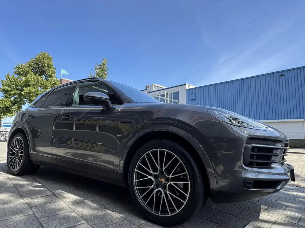 Porsche Cayenne 3.0 E-Hybrid SPORT uit 2020, foto 13
