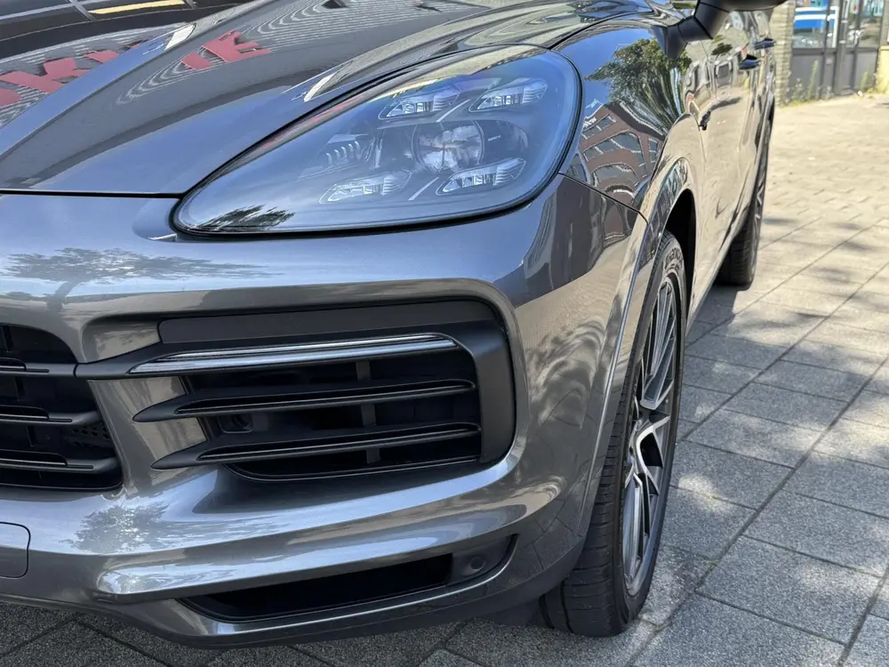 Porsche Cayenne 3.0 E-Hybrid SPORT uit 2020, foto 17