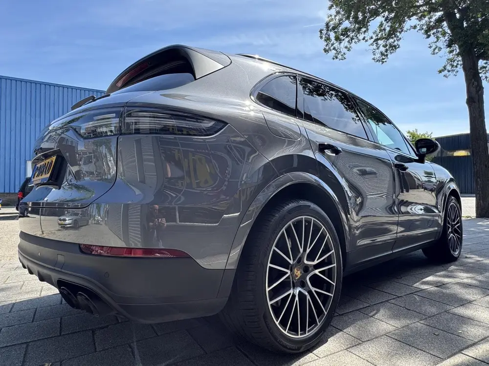 Porsche Cayenne 3.0 E-Hybrid SPORT uit 2020, foto 5