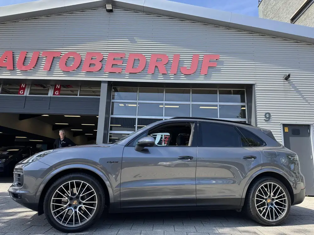 Porsche Cayenne 3.0 E-Hybrid SPORT uit 2020, foto 9