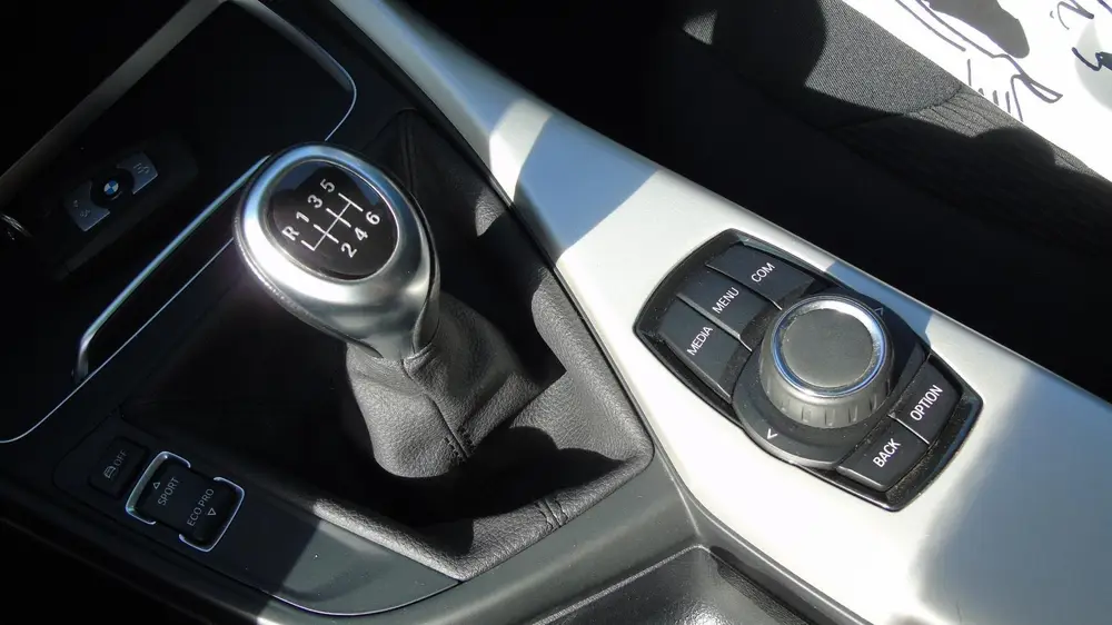 BMW 1-serie 118i uit 2019, foto 13
