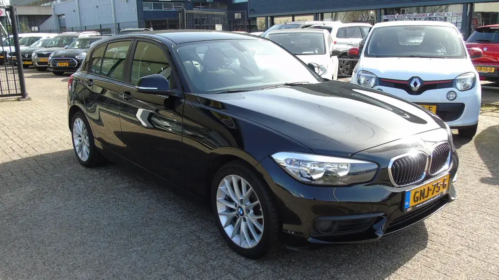 BMW 1-serie 118i uit 2019, foto 3