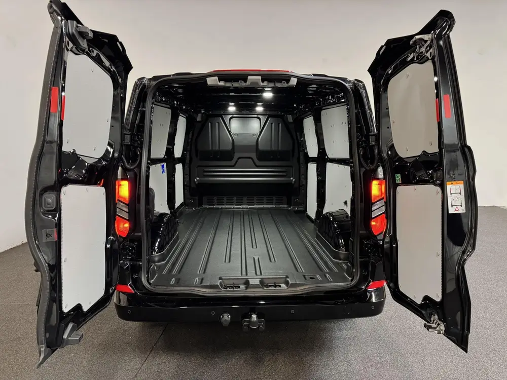 Ford Transit Custom 320 2.0 TDCI L2H1 Limited Automaat Nieuw uit 2024, foto 3