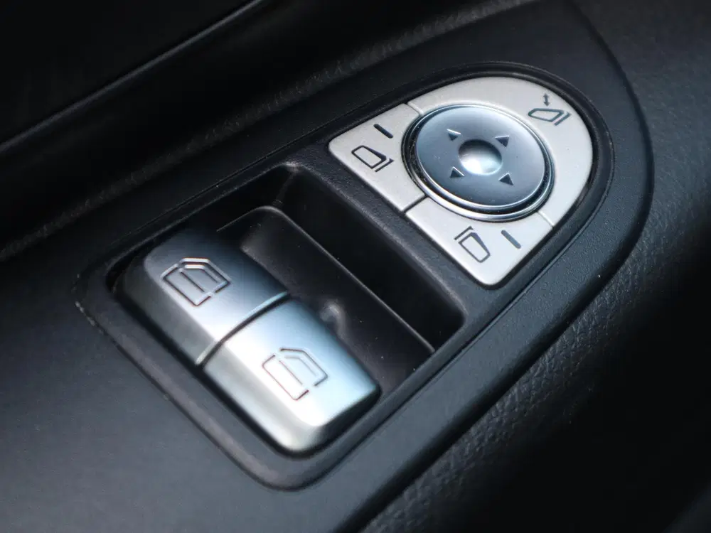 Mercedes-Benz Vito 116 CDI L2 SELECT AUT. uit 2024, foto 4