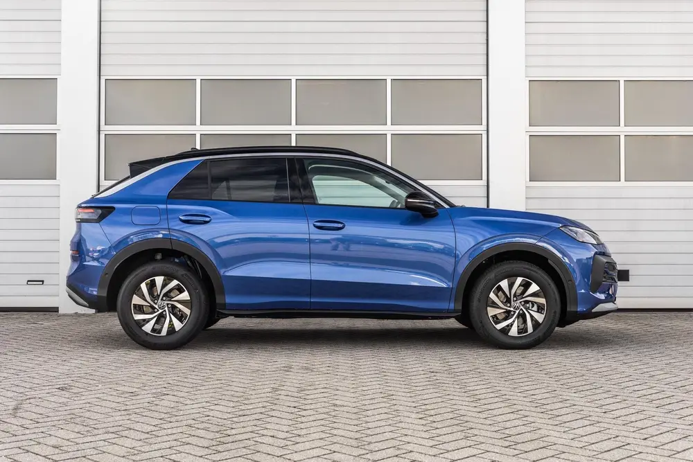 Volkswagen T-Roc 1.5 eTsi 115pk Limited Edition | Comfort Pa uit 2026, foto 3